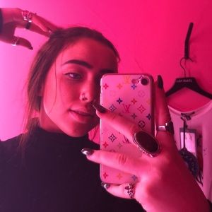 Meet your Posher, Paige